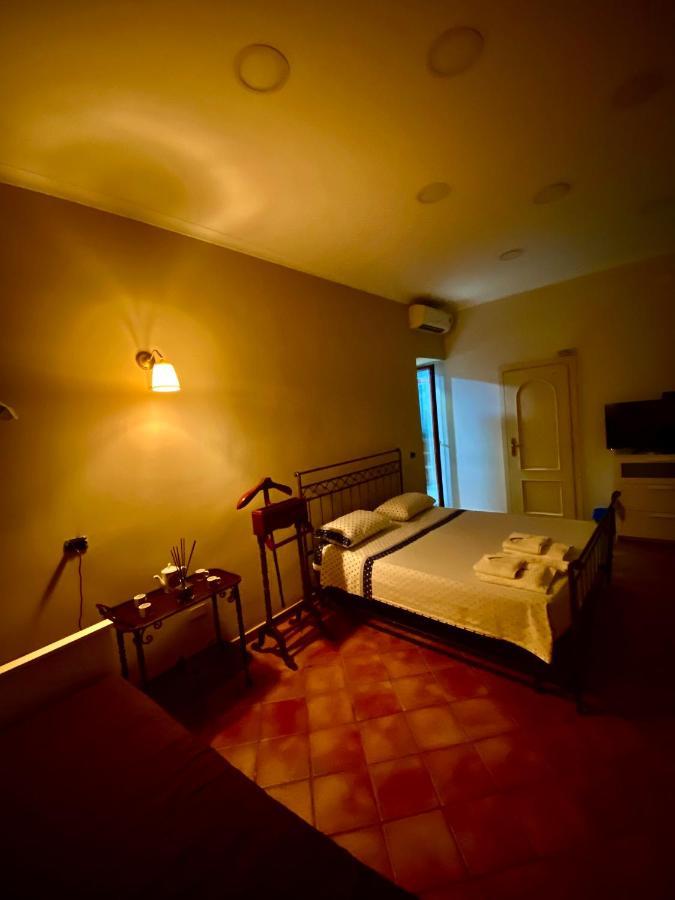 Casa Di Nonna Mia Bed & Breakfast Naples Exterior photo